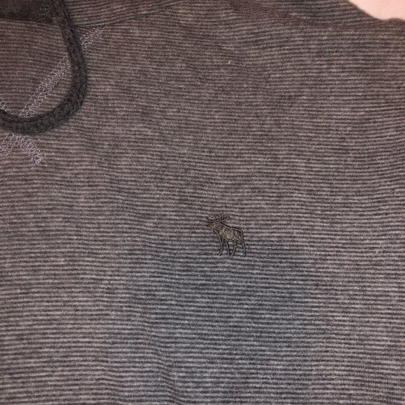 Abercrombie Grey Athletic Hoodie Size Medium - Picture 3 of 4
